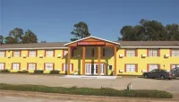 Scottish Inn and Suites Tomball Hotels in Tomball