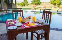 Amora Lagoon Hotel Hotels in Seeduwa