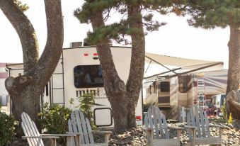 Harborview Inn & RV Park