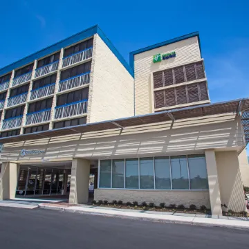 Holiday Inn Express NAGS HEAD OCEANFRONT by IHG