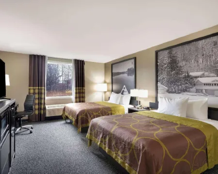 Super 8 by Wyndham Moosonee Hotels in Moosonee