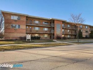 Charming 1Br Apartment in Arlington Heights - Salem 5C