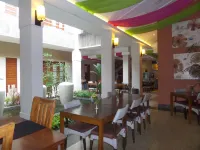 Merbabu Guest House Hotels in Klojen