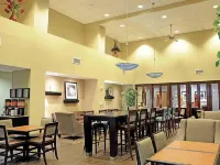 Hampton Inn & Suites Flowery Branch Lake Lanier - Frühstück