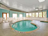 Super 8 by Wyndham Barrie South