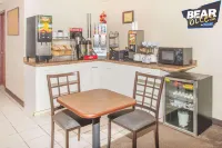 Travelodge by Wyndham Terre Haute - 朝食