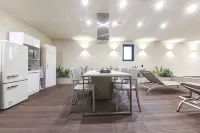 Maria Hotel - 2-Star