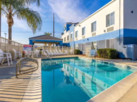 Days Inn by Wyndham Lathrop Hoteles en Lathrop