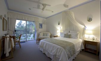 Ninderry Manor Luxury Retreat - Housity