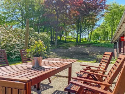 "Nella" - 1.2km from the Sea Hotels near Hjortdal Dyrefarm