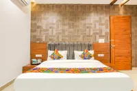 FabHotel Royal Mapple