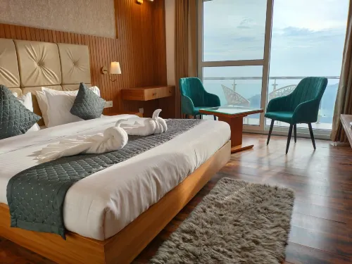 棕櫚阿里安慕蘇里飯店-步行5分鐘至商業街