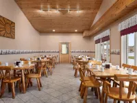Travelodge by Wyndham Port Elgin Hotels in Bruce County