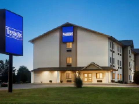 Travelodge by Wyndham Livonia Hotels in Pointe Coupee Parish