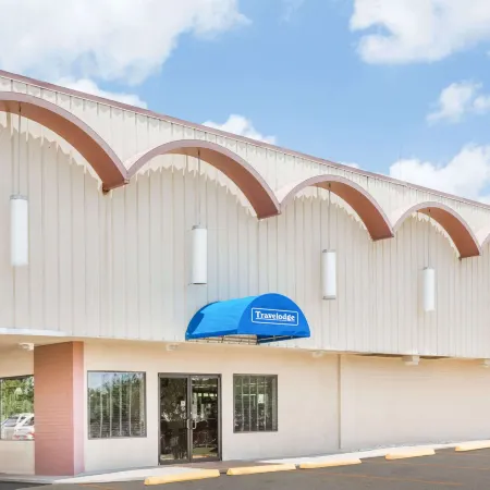Travelodge by Wyndham Shreveport La