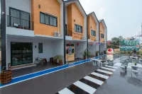 Phanomrung Hostel & Linn Chan Cafe Các khách sạn ở Prakhon Chai