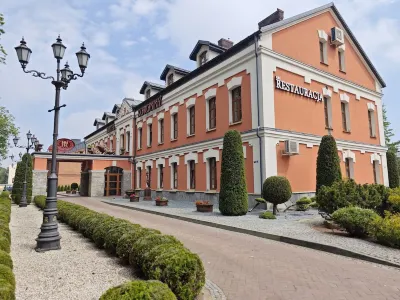 Hotel Koronny Hoteles cerca de Polirat Sp. z o.o.