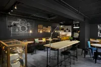 Zoom Hotel - bar