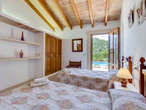 Villa cerca de Felanitx para 8 personas con piscina privada y Wifi internet