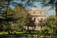 600 M² Family House with Swimming Pool & Park