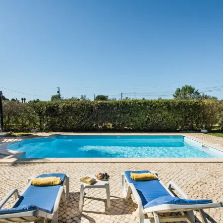 Peaceful Villa with Pool & Spacious Garden