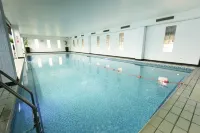 Holiday Inn MILTON KEYNES - CENTRAL by IHG - С бассейном
