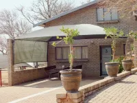 White Silo Accommodation Hotel a Thabazimbi