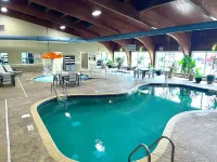 Holiday Inn DETROIT LAKES - LAKEFRONT by IHG - Pools