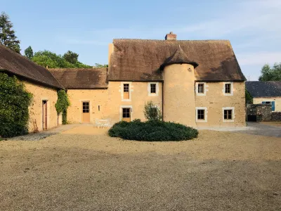 Manoir de la Basse-Cour Hotels in Asnieres-sur-Vegre