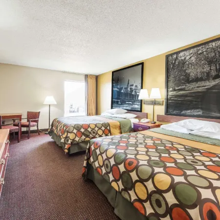 Super 8 by Wyndham Shepherdsville / Louisville South I65