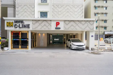 Hotel C-Line Отели рядом с достопримечательностью «Shinhan University»
