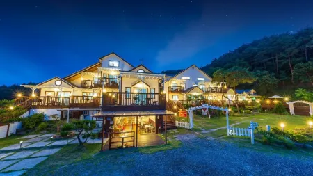 Hoengseong Hello 412 Pension Отели рядом со станцией Hoengseong Station