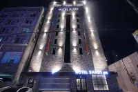 Hotel Bandi
