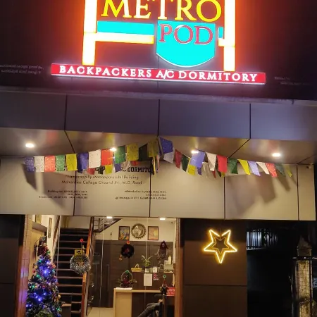 The Metro Pod Backpackers AC Hostel