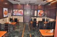 Hotel Sidhartha Walking Distance from TajMahal - 2-Star