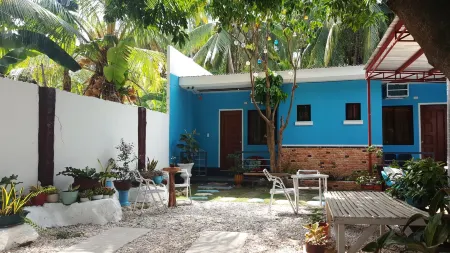 Pedz Cing Mango Lodge Отели рядом с достопримечательностью «Our Lady of the Immaculate Conception Church»