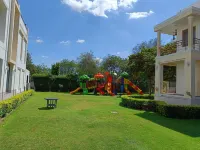 Lariya Resort