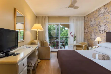 Pestana Village Garden Hotel