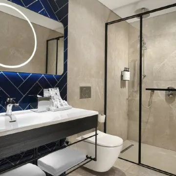 Crowne Plaza ISTANBUL - ORTAKOY BOSPHORUS by IHG Отели рядом с достопримечательностью «Парк Бебек»