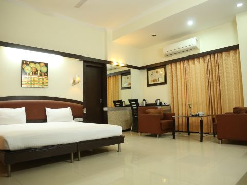 Hotel Varun