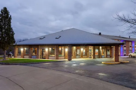 Days Inn by Wyndham Wooster