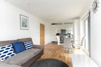 Skyvillion - Tower Point Enfield 1Bed W/Balcony