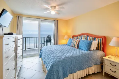 Oceanfront Oasis Beachfront Condo w/ Views!