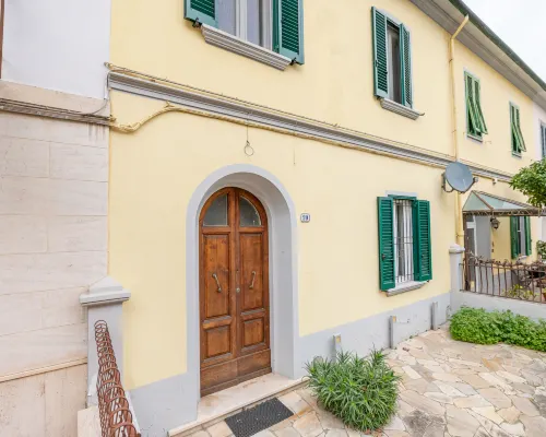 Il Cortile Ξενοδοχεία στην πόλη Follonica