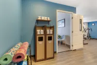 Best Western Visalia Hotel - Gym