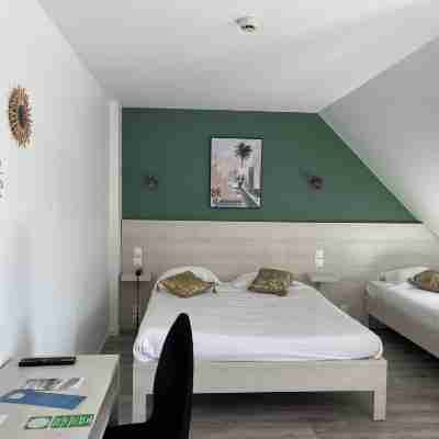 Brit Hotel du Dauphin Rooms