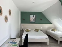 Brit Hotel du Dauphin l'Aigle Hotels in La Vieille-Lyre
