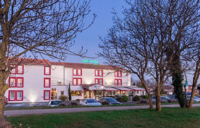 Brit Hotel Confort La Rochelle-Bistrot Les Temps Modernes