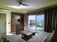 Elotis Suites Hotels in Agia Marina Nea Kydonias