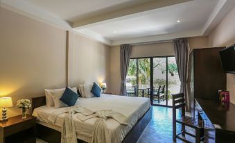 Naiharn Beach Resort
